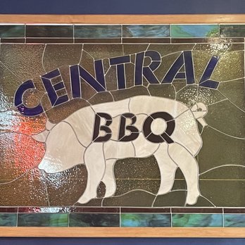 Central BBQ - Décor - Barbeque Near Me - Nashville, Tennessee