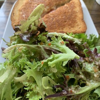 Strong Hearts Cafe - Grilled Cheese with Tomatoes and Seitan "Bacon" - delicious sandwich. Perfect for breakfast. I'm sure for lunch too! - Sandwiches Near Me - Syracuse, New York Strong Hearts Cafe - Grilled Cheese with Tomatoes and Seitan "Bacon" - delicious sandwich. Perfect for breakfast. I'm sure for lunch too! - Sandwiches Near Me - Syracuse, New York