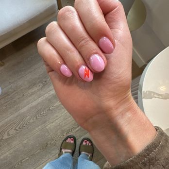Flora Blanc Nail & Lash Studio - Nail Salons Near Me - Encinitas, California