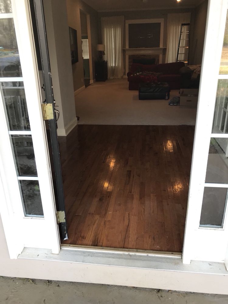 Slide of Roberts Tree Service and Home Repair