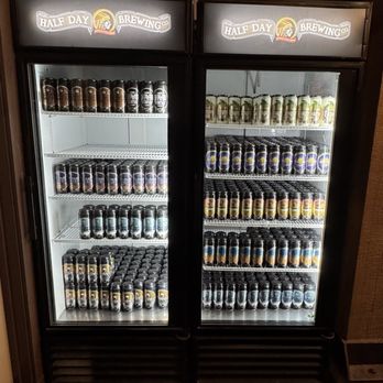 Half Day Brewing - To-Go Beer - Pubs Near Me - Lincolnshire, Illinois