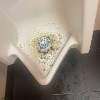 Steak ’n Shake - Not cleaned in days and no one could care less. - Burgers Near Me - Sheridan, Colorado Steak ’n Shake - Not cleaned in days and no one could care less. - Burgers Near Me - Sheridan, Colorado
