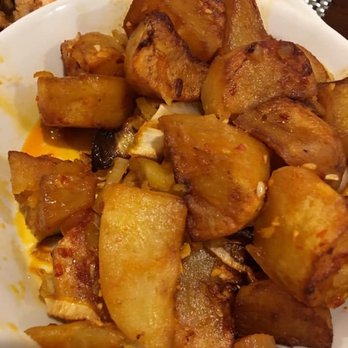 Primavera Pub - Potatoes - Portuguese Near Me - Hartford, Connecticut Primavera Pub - Potatoes - Portuguese Near Me - Hartford, Connecticut