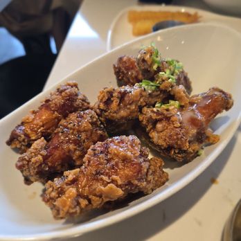 Mama's Kitchen - korean fried chicken, wing combo (jalapeño mayo + honey fried chicken) - Korean Near Me - Bellevue, Washington
