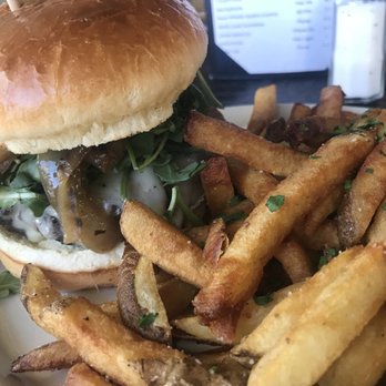 Jackson Ave Pub - Burgers Near Me - Naperville, Illinois Jackson Ave Pub - Burgers Near Me - Naperville, Illinois