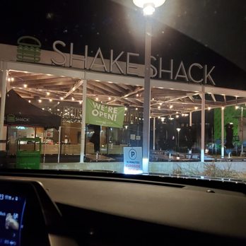 Shake Shack Cabin John - MD - the outside of shake shack - Burgers Near Me - Potomac, Maryland