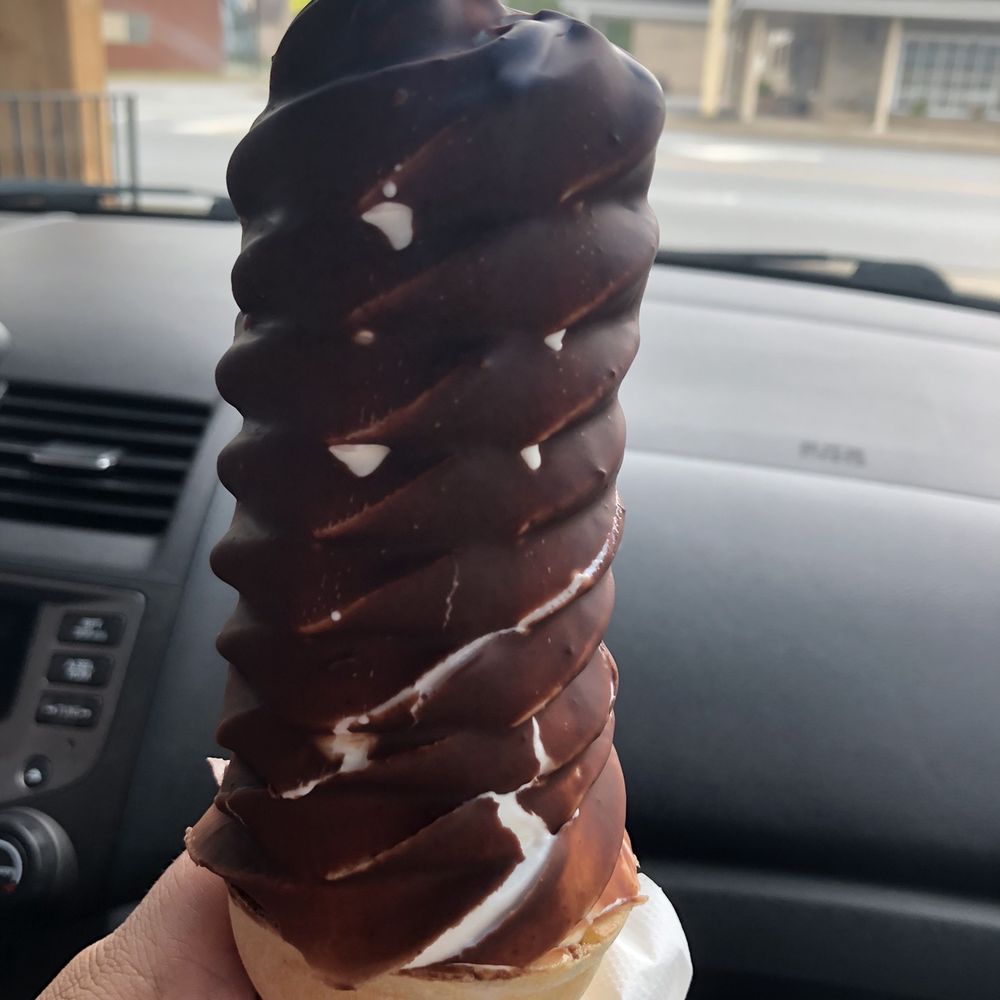 Large dipped cone Large dipped cone