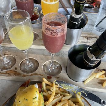 H Cafe - Mimosa flight, Eggs Benedict with bacon and avocado, French toast - Breakfast & Brunch Near Me - Los Angeles, California