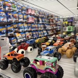 Famous Joe’s Vendor Emporium