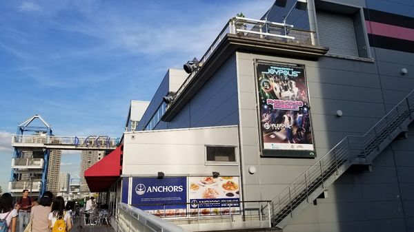 DECKS Tokyo Beach by null