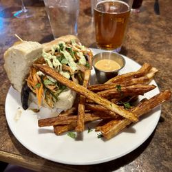 veg+ - Mushroom Bahn Mi with sweet potato fries