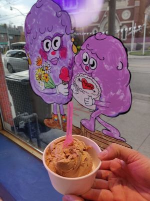 Moonmilk Ice Cream and Cake Club by null