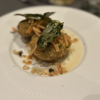 Forty1 - Crab cakes were good but it needs a sauce - Desserts Near Me - Sedona, Arizona Forty1 - Crab cakes were good but it needs a sauce - Desserts Near Me - Sedona, Arizona