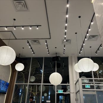 Fung’s Kitchen - Inner decor - Chinese Near Me - Scarborough, Ontario Fung’s Kitchen - Inner decor - Chinese Near Me - Scarborough, Ontario