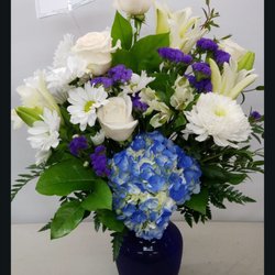 A beautiful flower arrangement.