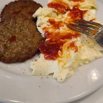 Bea Bea’s - Turkey sausage and egg whites with ketchup on top. - Coffee & Tea Near Me - Glendale, California Bea Bea’s - Turkey sausage and egg whites with ketchup on top. - Coffee & Tea Near Me - Glendale, California
