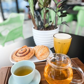 Cafe ZunZun - Early Grey Rooibos tea, Zunzuncito, and pastries - Coffee & Tea Near Me - Cypress, Texas