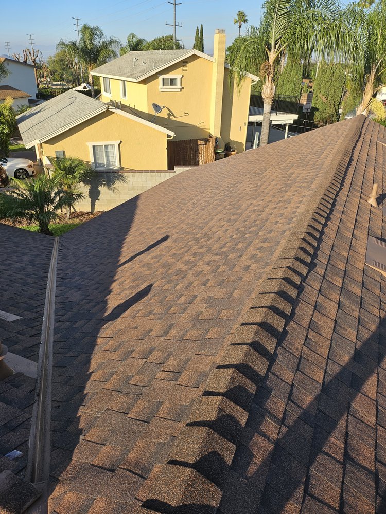 Slide of Citizen Premier Roofing