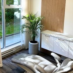 Halcyon Cosmetic & Skin Studio - Halcyon Cosmetic Studio in Port Moody, BC