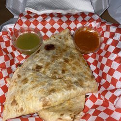 Tacos Y Tortas - Quesadilla Asada