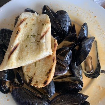 The Beachead - Seafood Near Me - Block Island, Rhode Island