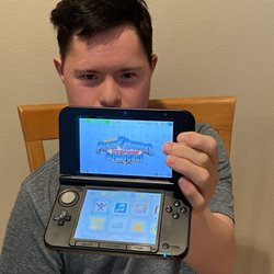 Game Geeks - His working Nintendo 3DS XL