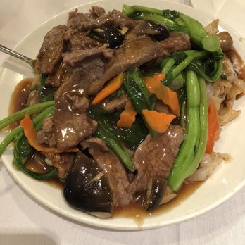 Jade Garden - Beef chow fun with veggies! Big portion - Chinese Near Me - Boston, Massachusetts Jade Garden - Beef chow fun with veggies! Big portion - Chinese Near Me - Boston, Massachusetts