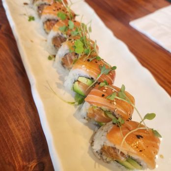 Sen Sushi - Truffle salmon roll - Sushi Bars Near Me - Rosemead, California