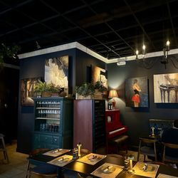 Cafe-Boutique Piano