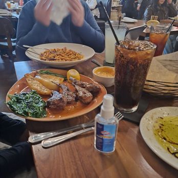Elia Mediterranean Grille - Best service ever!! - Sports Bars Near Me - Warrendale, Pennsylvania