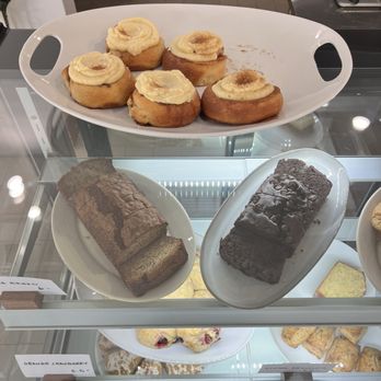 A Bakery - Cinnamon rolls and breads - Bakeries Near Me - Palm Desert, California A Bakery - Cinnamon rolls and breads - Bakeries Near Me - Palm Desert, California