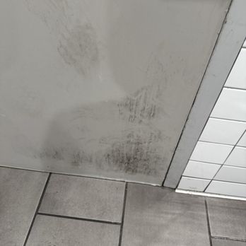 EōS Fitness - Dirty door - Gyms Near Me - Whittier, California EōS Fitness - Dirty door - Gyms Near Me - Whittier, California