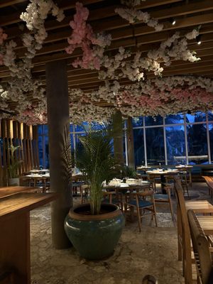 ETARU restaurant by null