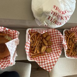 Taco hot - Cheese burger combo and chicken nuggets kids meal