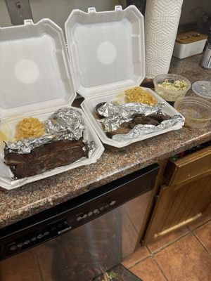 J's Smokehouse LLC by null