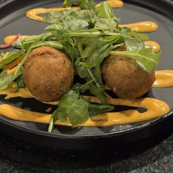 Kiss - Crab beignet - New American Near Me - Houston, Texas