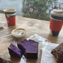 The Kop Coffee Roasters - Cappuccino and a sweet potato loaf cake slice