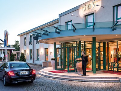 Victor's Residenz-Hotel Schloss Berg by null