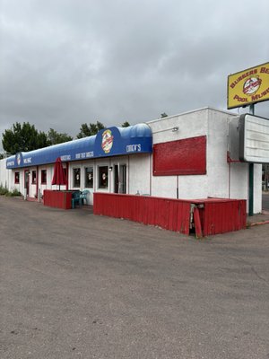 The Green Line Grill by null