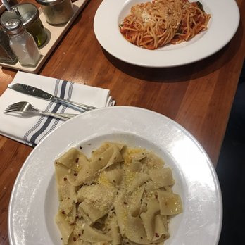 Pastaria - Eglio e olio paparadelle and tomato sauce sphaghetti - Italian Near Me - Clayton, Missouri