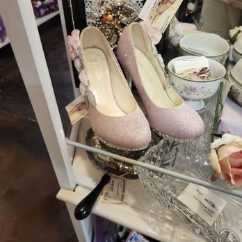 Rabbit Creek Market - Home Decor Near Me - Tallahassee, Florida Rabbit Creek Market - Home Decor Near Me - Tallahassee, Florida