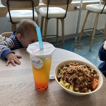 Poke Ono - Like Lime Passion Fruit Green Tea and build your own bowl - Seafood Near Me - Schaumburg, Illinois