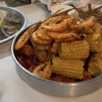 Ventura Crab N Spice - 1st round of all you can eat: shrimp, crawdads, crab, sausage, corn, potatoes, and quail eggs. side order of oysters also. - Seafood Near Me - Ventura, California Ventura Crab N Spice - 1st round of all you can eat: shrimp, crawdads, crab, sausage, corn, potatoes, and quail eggs. side order of oysters also. - Seafood Near Me - Ventura, California