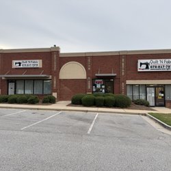 Quilt N Fabric - Store front.
