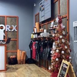 HOTWORX - Corona, CA - The Shops at Dos Lagos