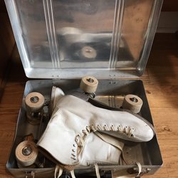 Pam's Past Times Antiques - Out on the corner with my roller skates...
