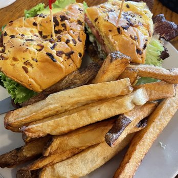 Sidetrack Bar and Grill - Pubs Near Me - Ypsilanti, Michigan Sidetrack Bar and Grill - Pubs Near Me - Ypsilanti, Michigan