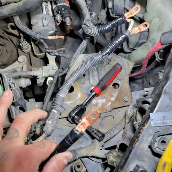 Efficient Roadside Services - Customer had starting issues, replaced terminals, negative, positive, starter leads, and replaced a bad starter. - Roadside Assistance Near Me - Phoenix, Arizona Efficient Roadside Services - Customer had starting issues, replaced terminals, negative, positive, starter leads, and replaced a bad starter. - Roadside Assistance Near Me - Phoenix, Arizona