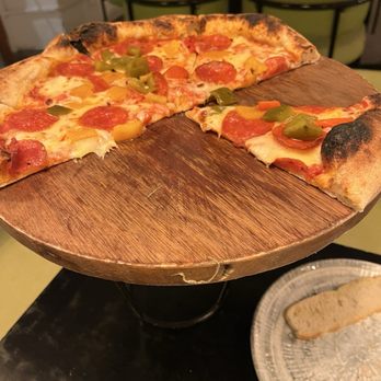 pizza napolitana - Super excellent pizza and thin crust with crispy edges. - Pizza Near Me - Mazatlán, SIN pizza napolitana - Super excellent pizza and thin crust with crispy edges. - Pizza Near Me - Mazatlán, SIN