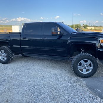 Elite Customz - 2016 Chevy 2500 Duramax 6" Cognito lift - Auto Customization Near Me - Frederick, Colorado